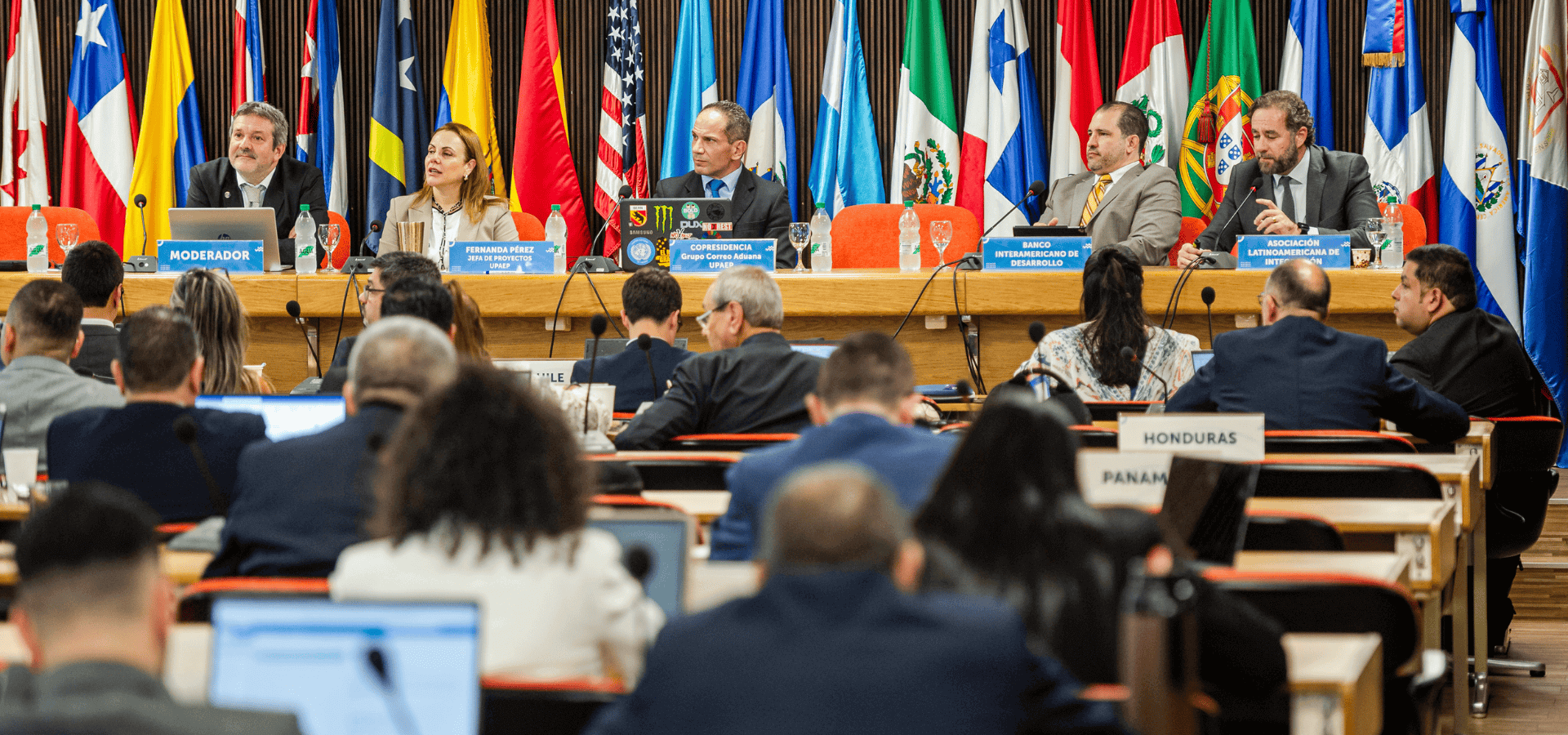 La ALADI participó en el Primer Foro Latinoamericano de Líderes Postales